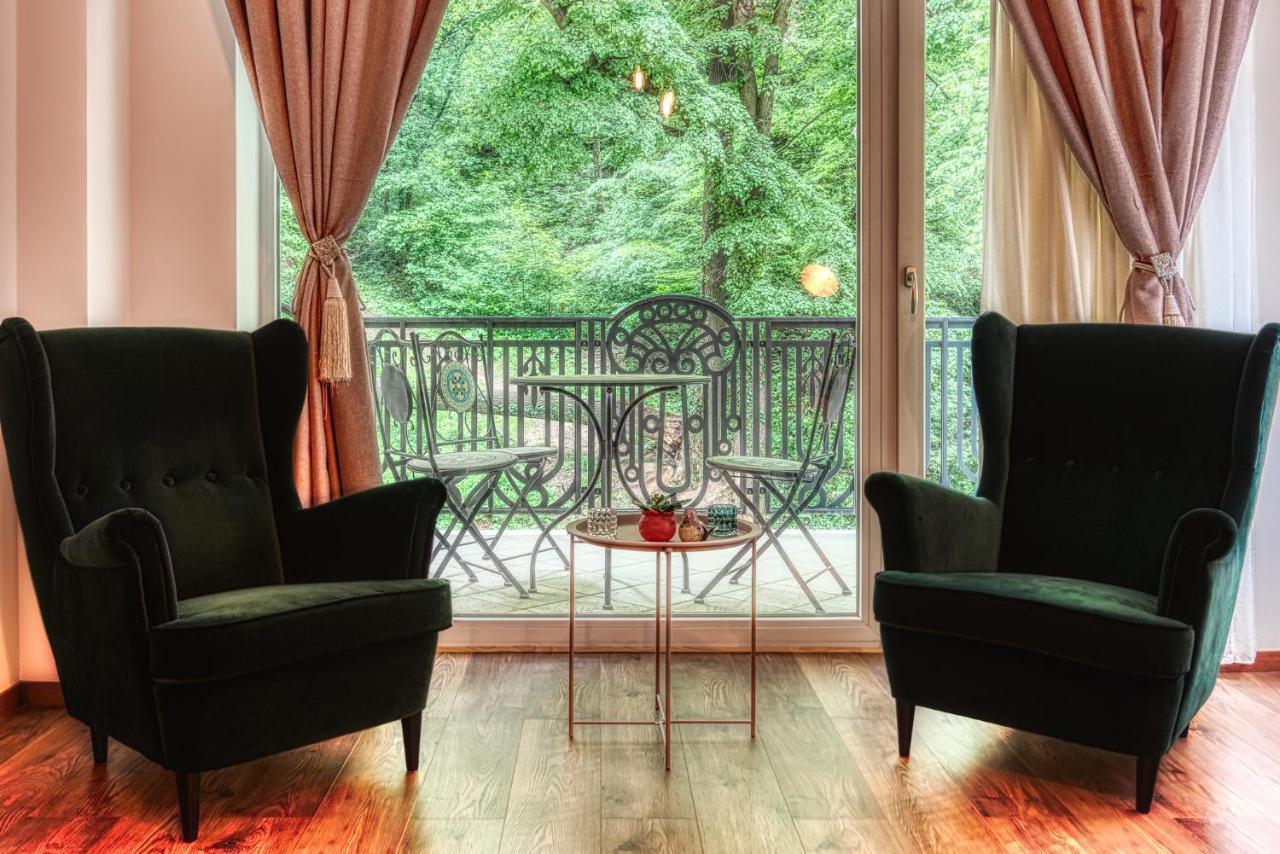 Nature Apartment - Minutes Away From The Old Town And Afi Mall Brasov Exterior photo