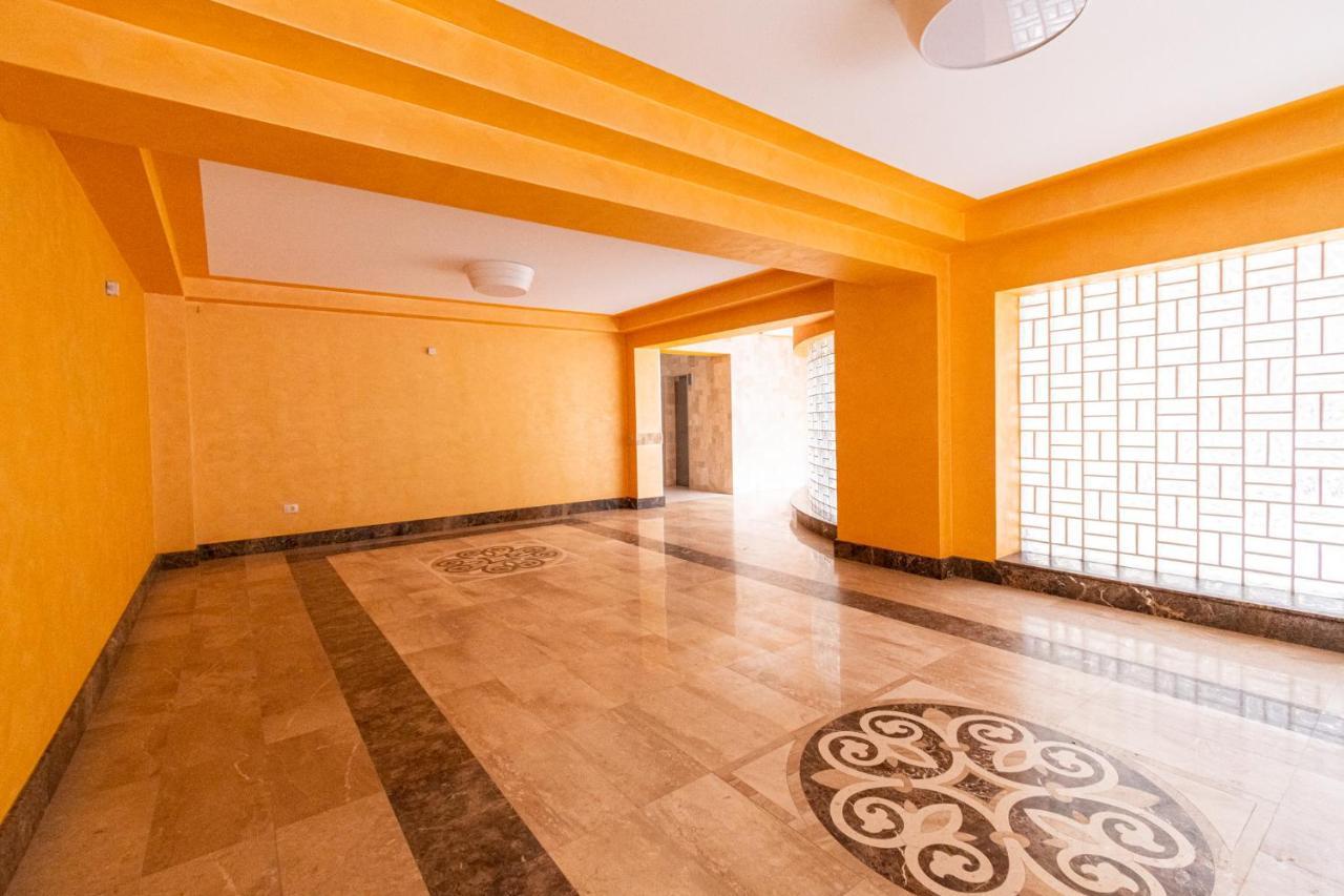 Nature Apartment - Minutes Away From The Old Town And Afi Mall Brasov Exterior photo