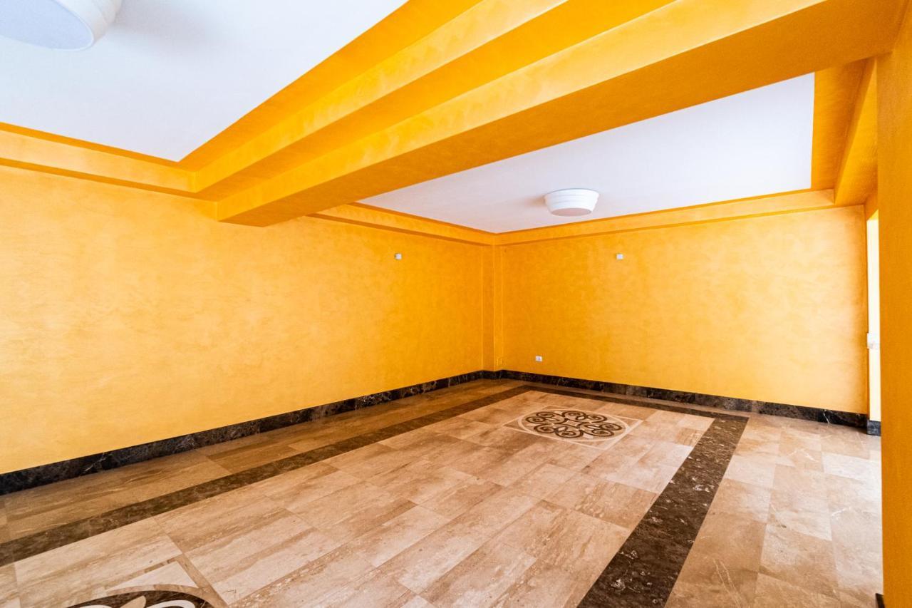 Nature Apartment - Minutes Away From The Old Town And Afi Mall Brasov Exterior photo